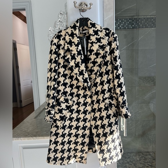Alice + Olivia Stefan Notch Collar Coat Black Almond - Picture 5 of 13